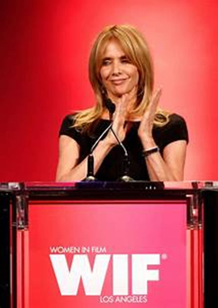 Stunning Rosanna Arquette At The Women In Film Wallpaper