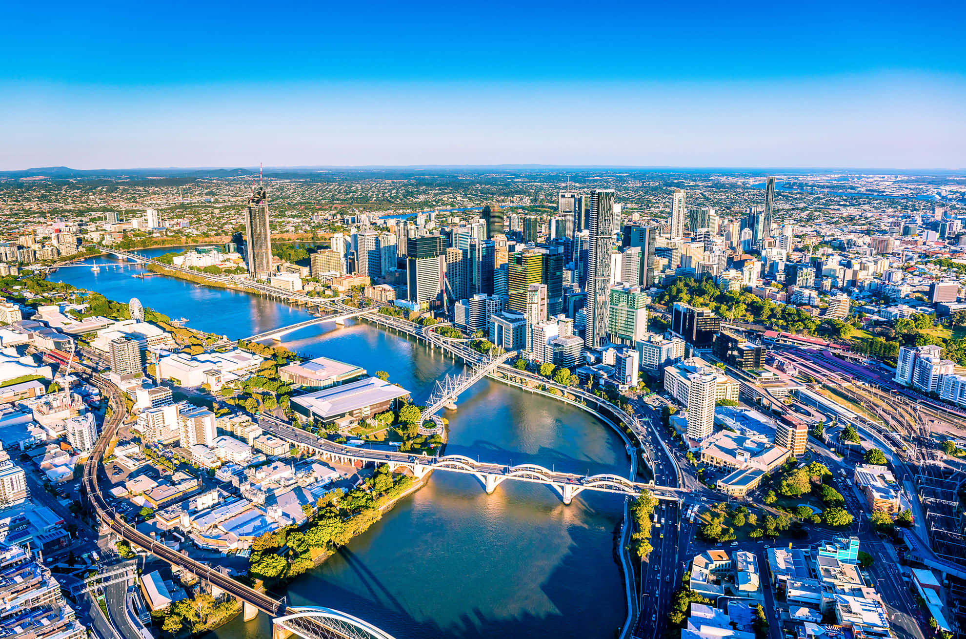 Stunning Sunset Over Brisbane Skyline Wallpaper