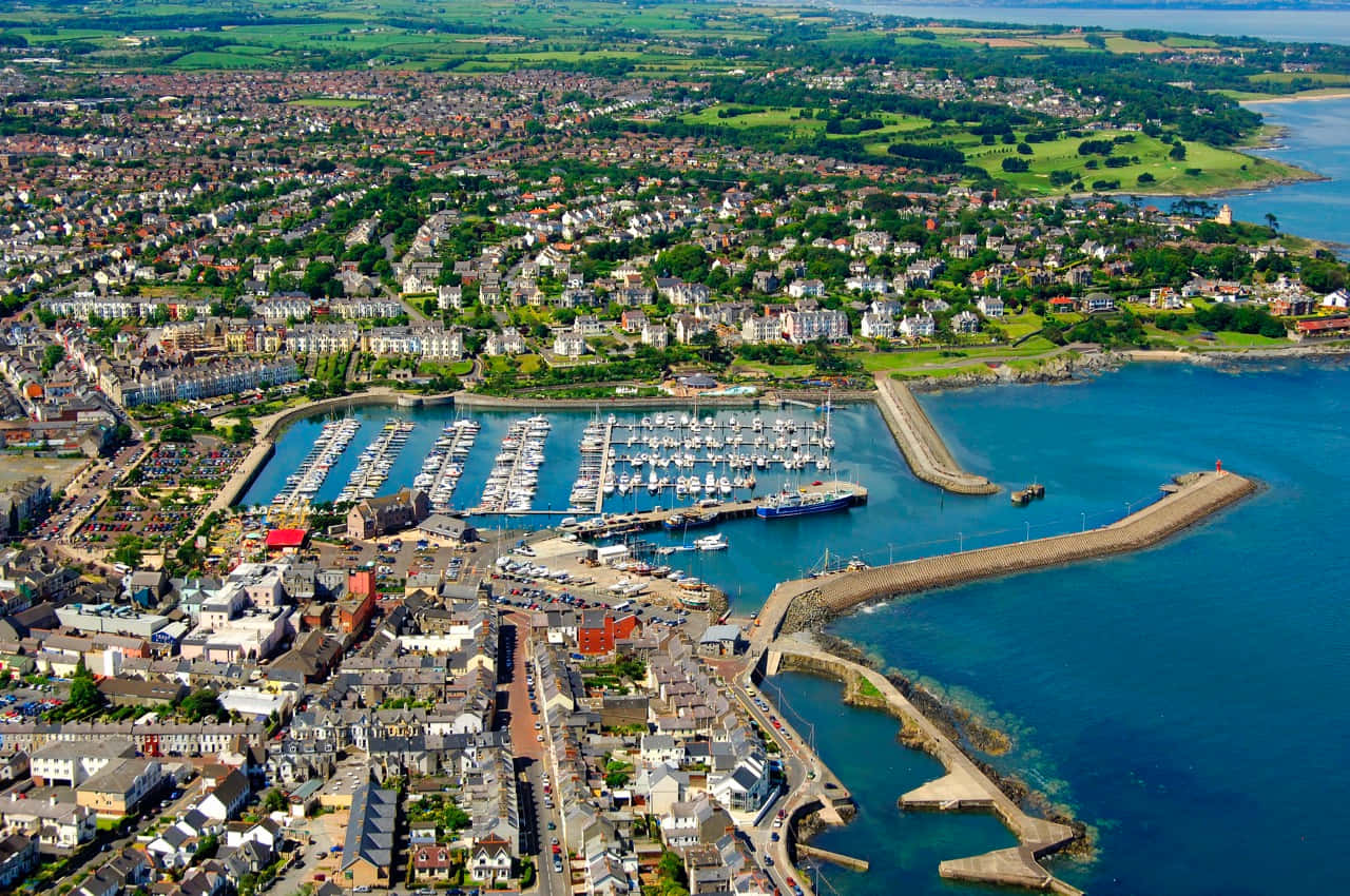 Stunning View Of Bangor, United Kingdom Wallpaper