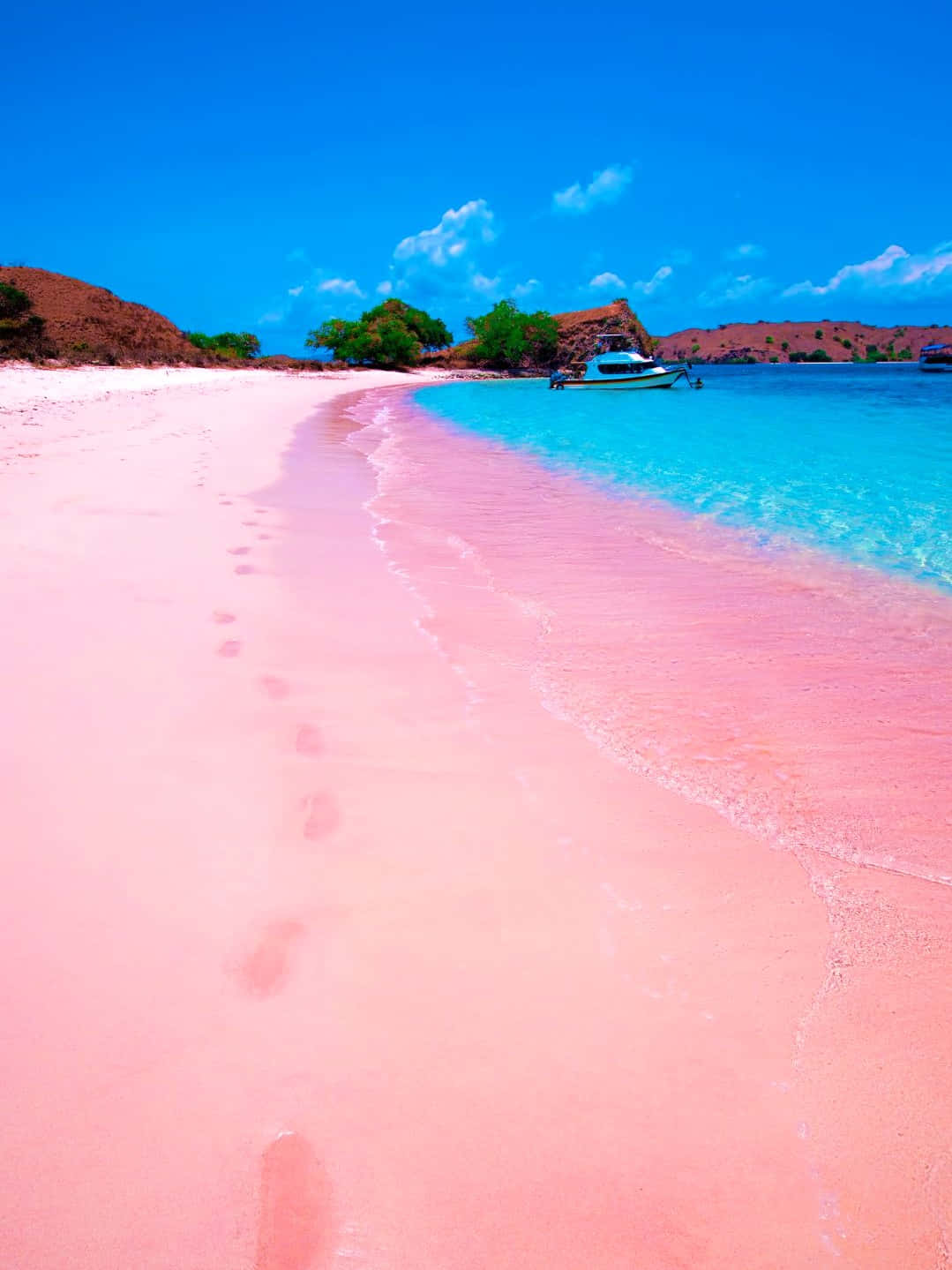 Stunning View Of The Breathtaking Pink Beach Wallpaper