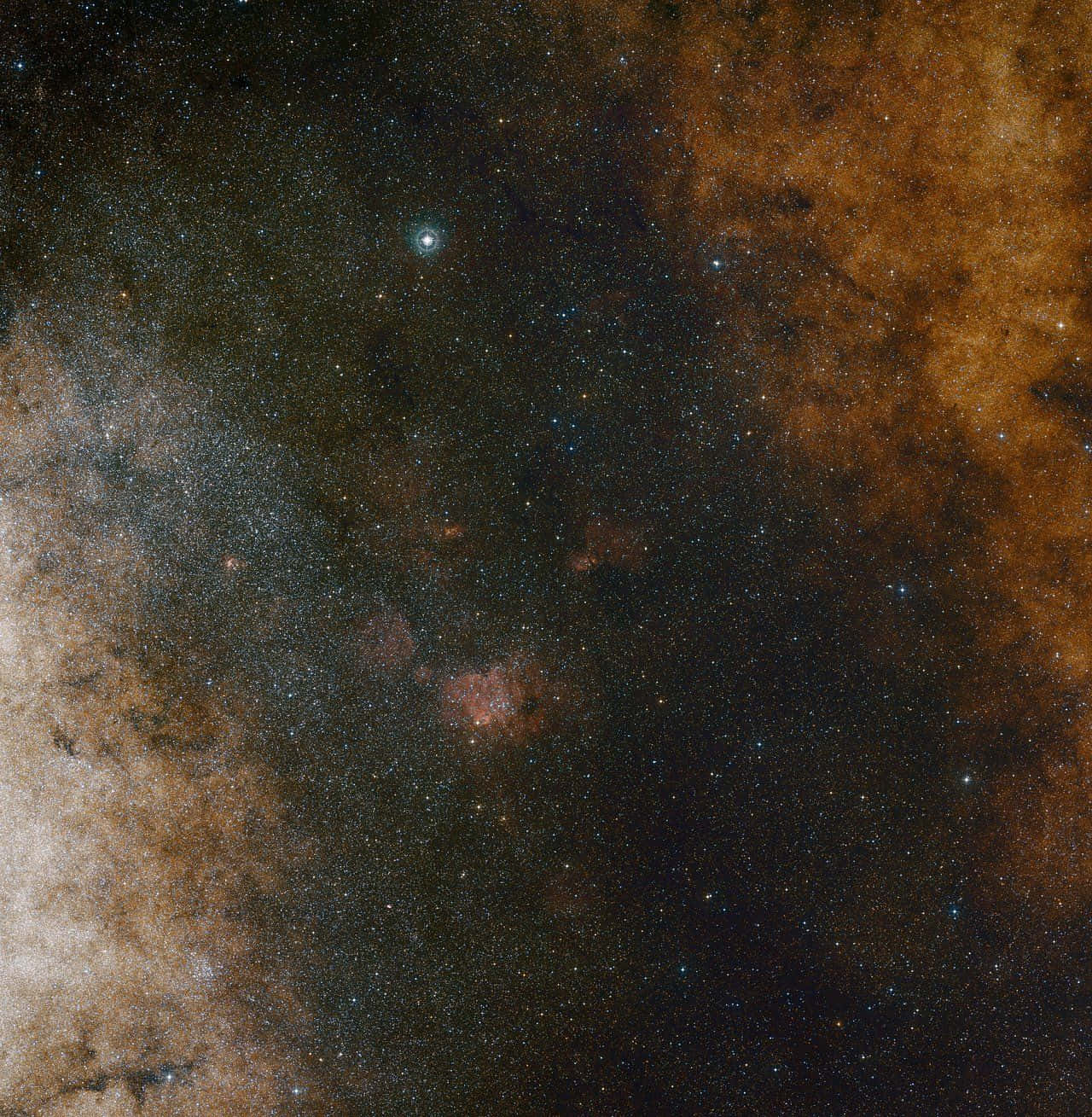 Stunning View Of The Galactic Center Wallpaper