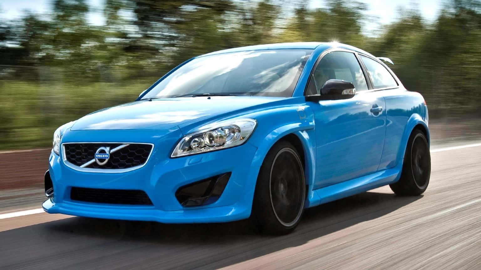 Stunning Volvo C30 In Motion Wallpaper