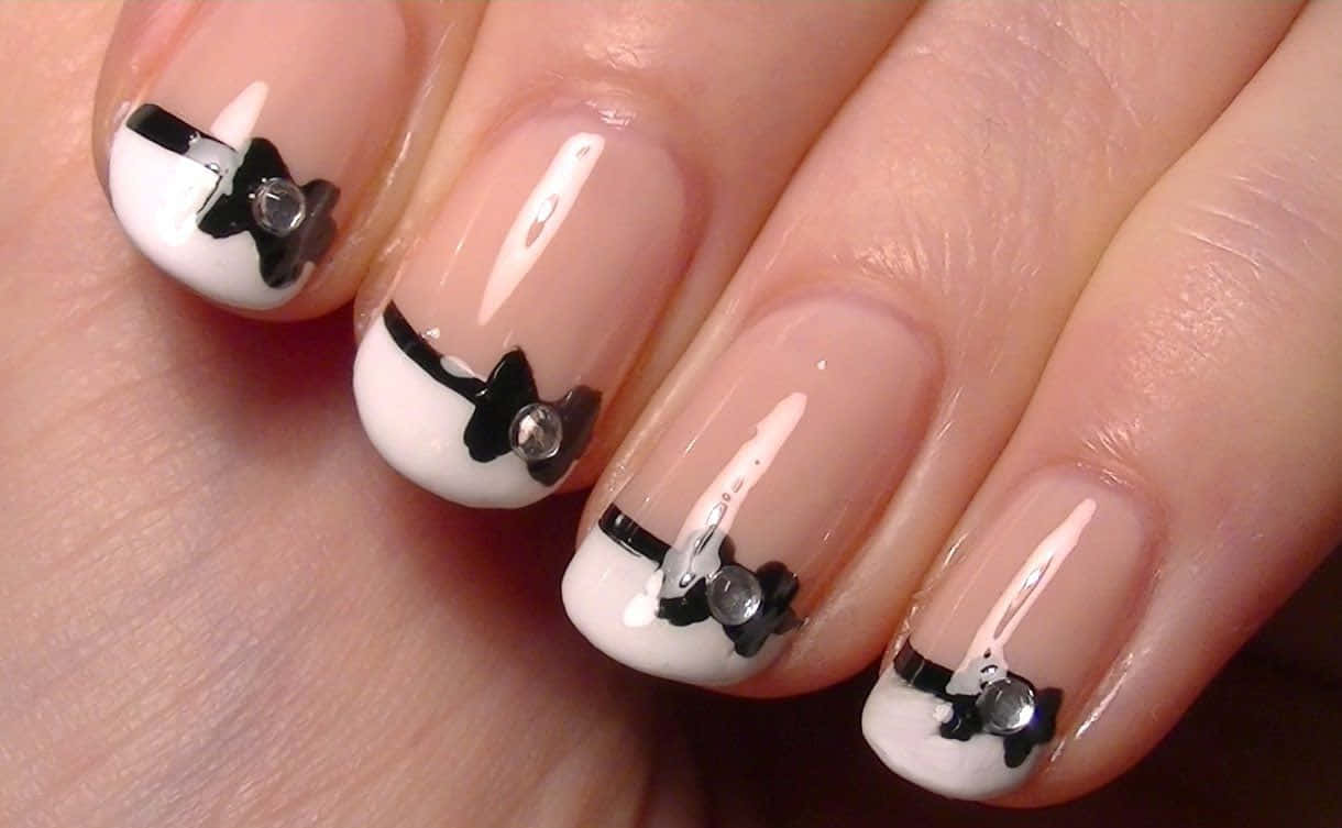 Stylish And Cute Nail Art For Trendy Look Wallpaper