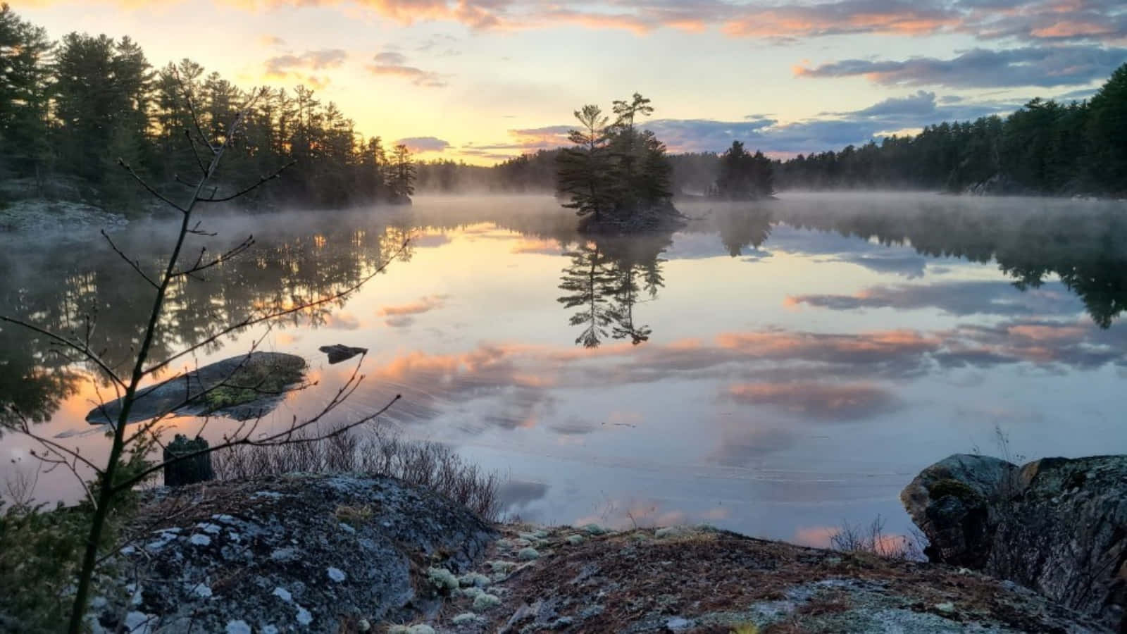 Sudbury Lake Sunrise Mist Wallpaper