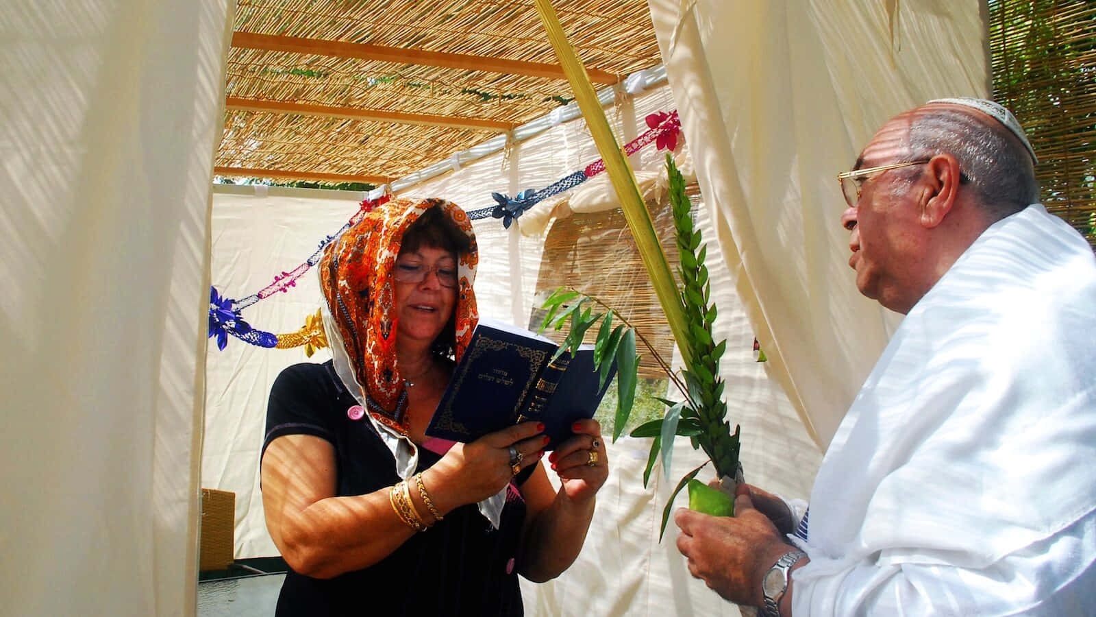 Sukkot_ Celebration_with_ Lulav_and_ Etrog Wallpaper