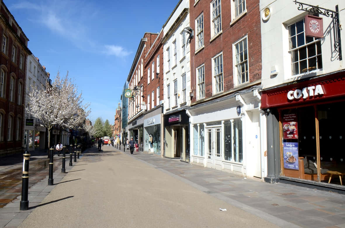 Sunny Day Worcester High Street Wallpaper