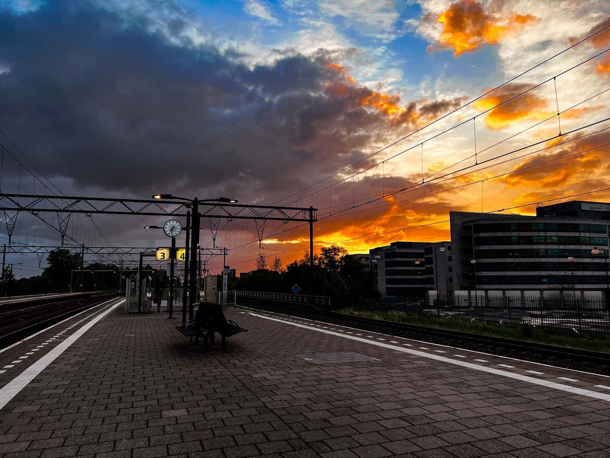 Sunset_at_ Hoofddorp_ Station_ Netherlands Wallpaper