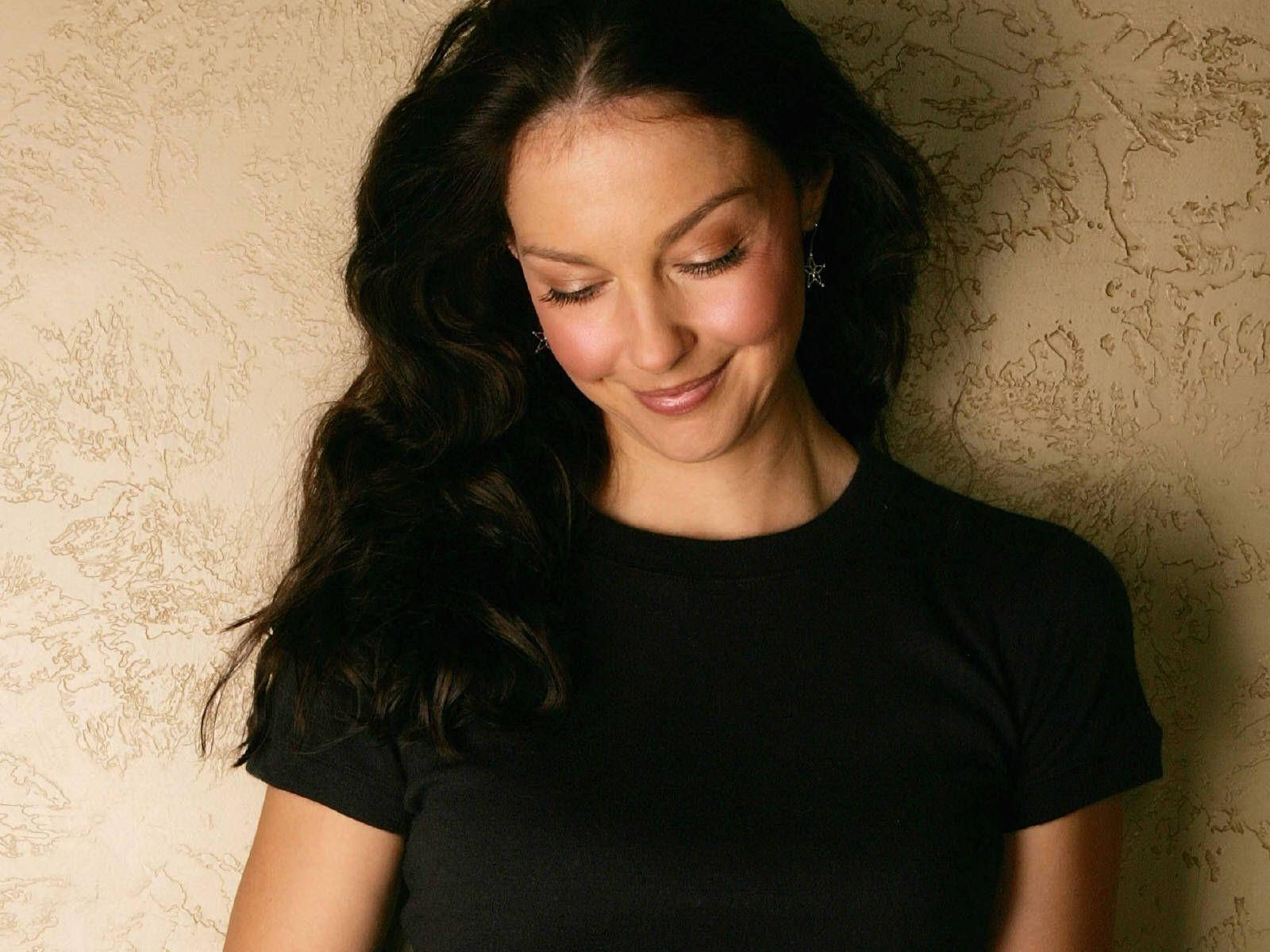 Sweet Image Ashley Judd Wallpaper