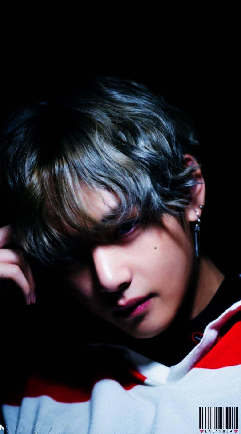 Taehyung Cute Closeup Picture Wallpaper