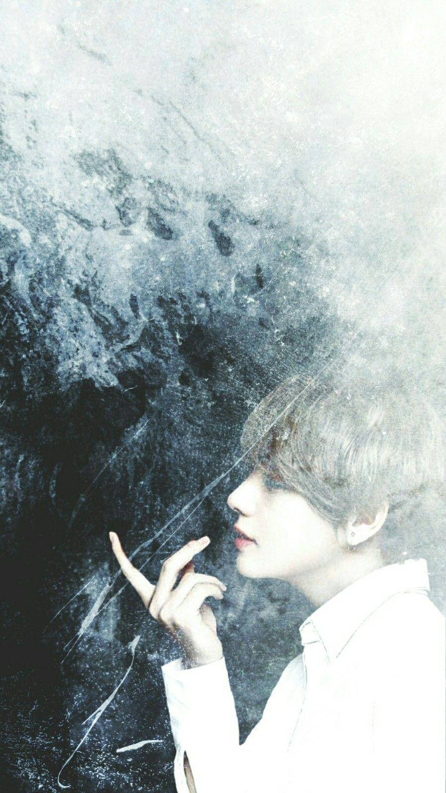 Taehyung Cute Grungy Portrait Wallpaper