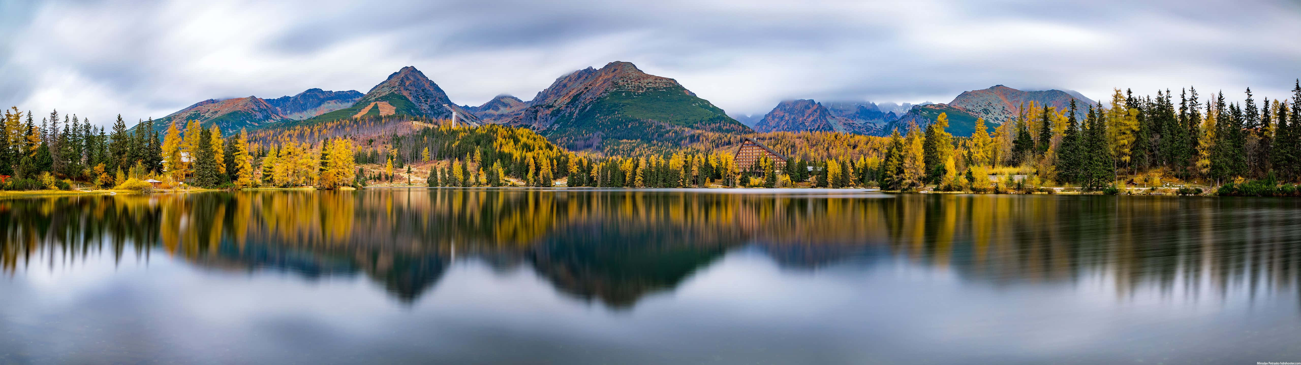 Take In The Beauty Of The World's Natural Wonders With This Stunning Ultra Wide Nature Shot. Wallpaper