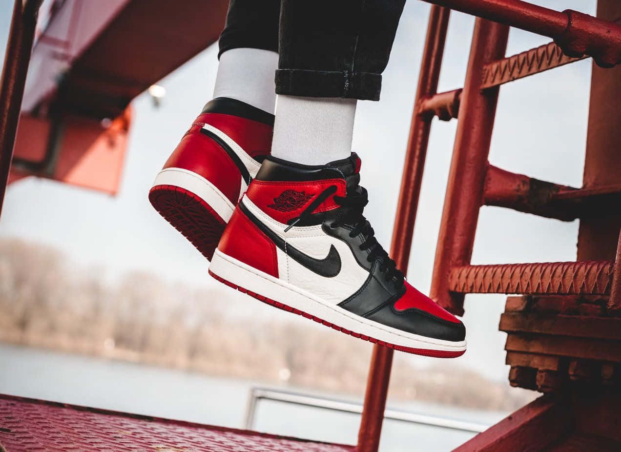 • Take Your Style To The Next Level With Air Jordan 1 Wallpaper