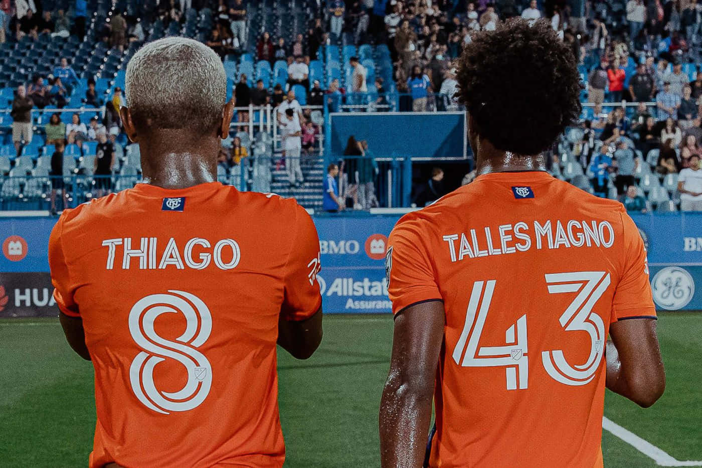 Talles Magno No 43 And Thiago No. 8 Wallpaper