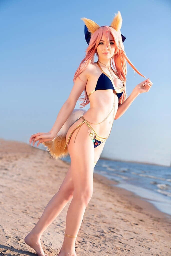 Tamamo No Mae Cosplay Beachside Wallpaper