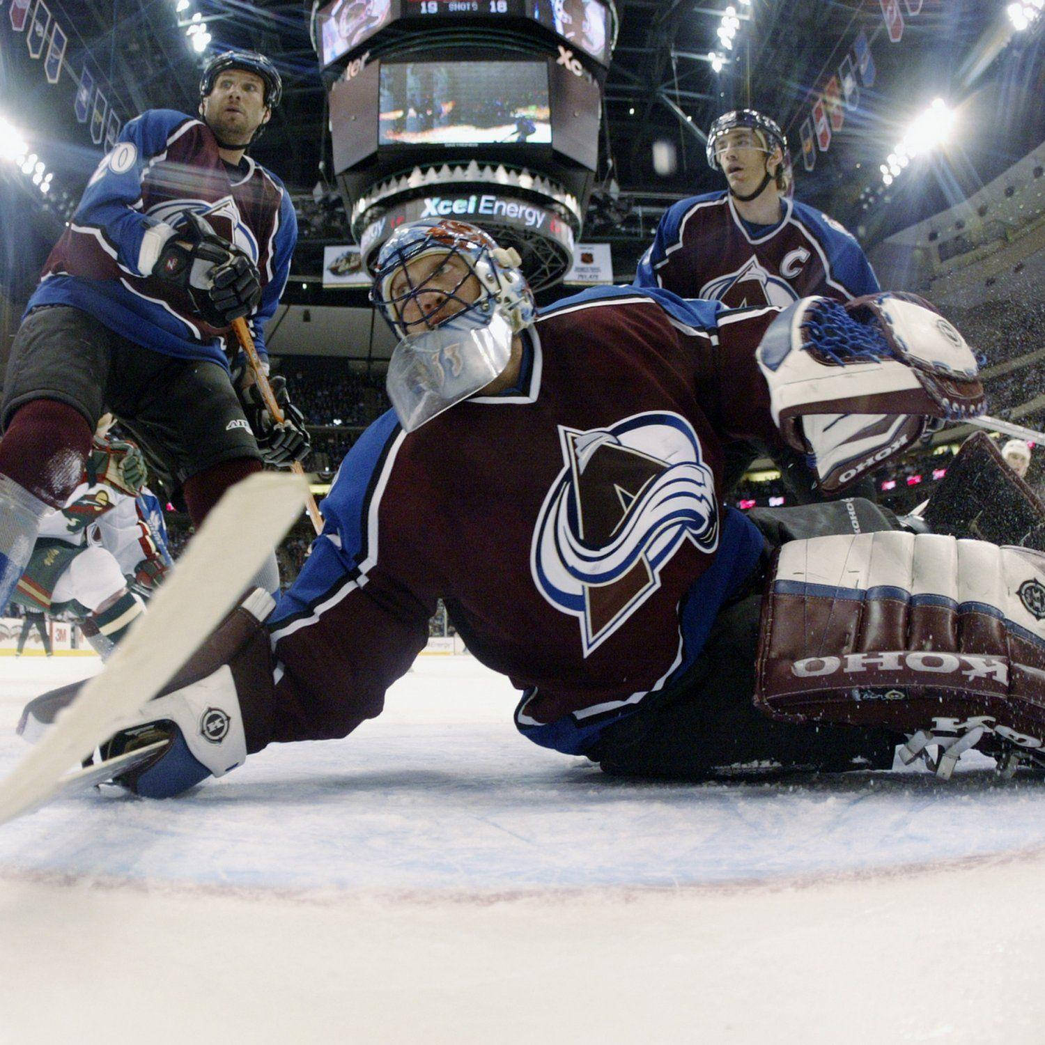 Team Spirit Of Colorado Avalanche In Action Wallpaper