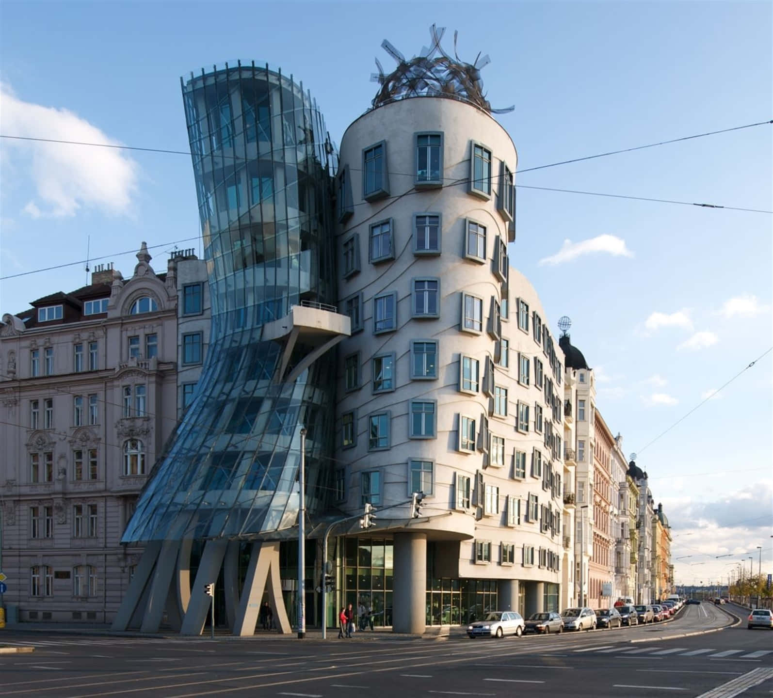 The Amazing Dancing House In Prague Wallpaper