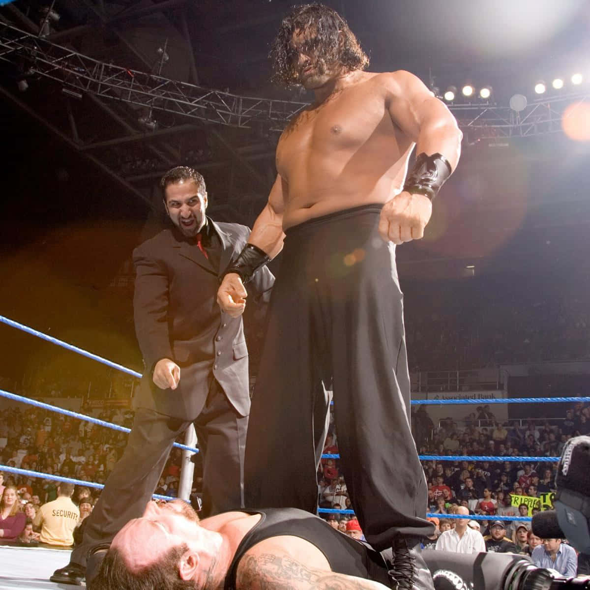 The Great Khali Versus The Undertaker Smackdown Wallpaper