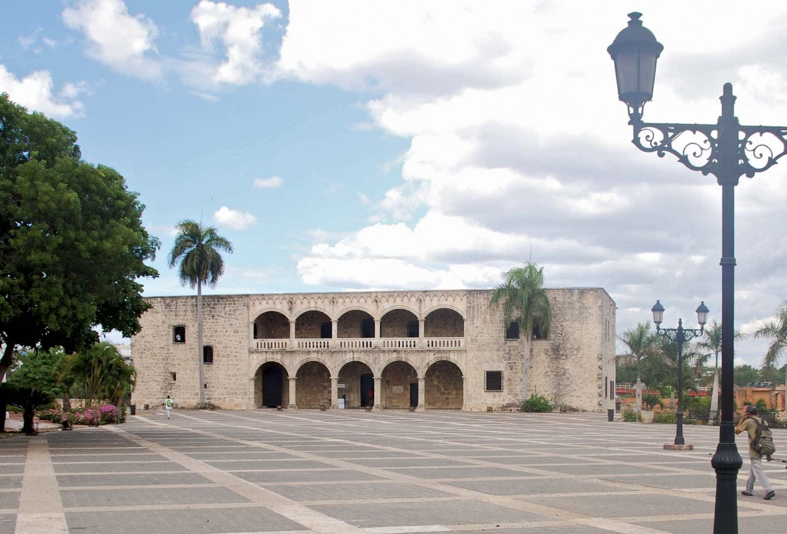 The Majestic Alcazar De Colon, An Architectural Beauty Wallpaper