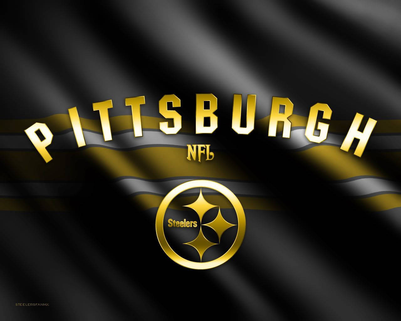 The Pittsburgh Steelers Take The Field Wallpaper