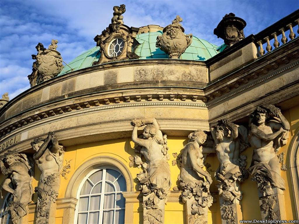 The Sculptures Of Sanssouci Palace Potsdam Wallpaper