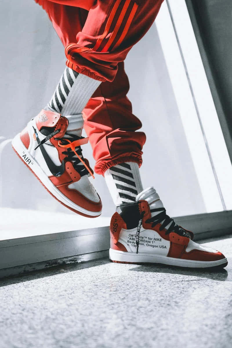 The Southern Sneaker Head Look: Off White Jordan 1 Wallpaper