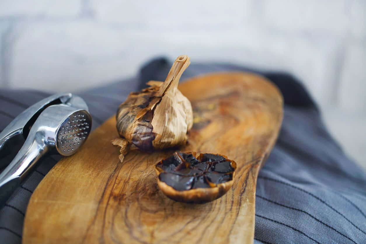 The Unique Flavor Of Black Garlic Wallpaper