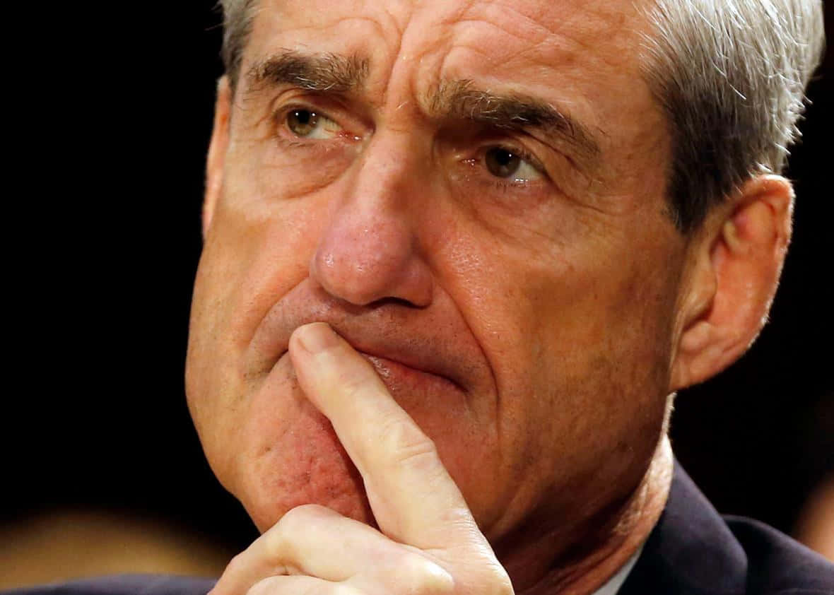 Thoughtful Expression Robert Mueller Wallpaper