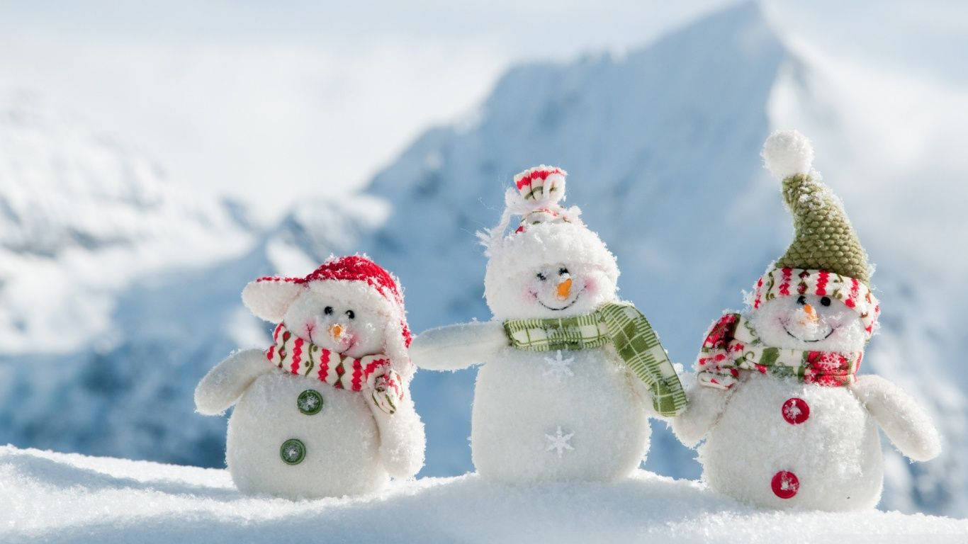 Three Little Snowman Wallpaper