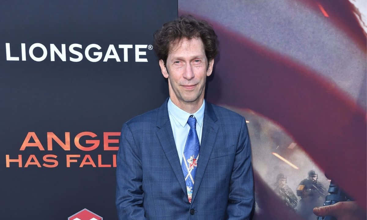 Tim Blake Nelson, The Versatile Actor, And Director Wallpaper