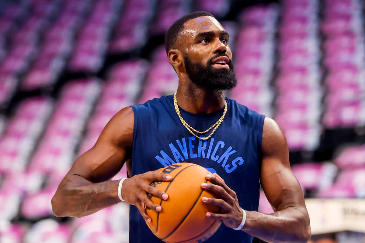 Tim Hardaway Jr. Team Mavericks Training Wallpaper