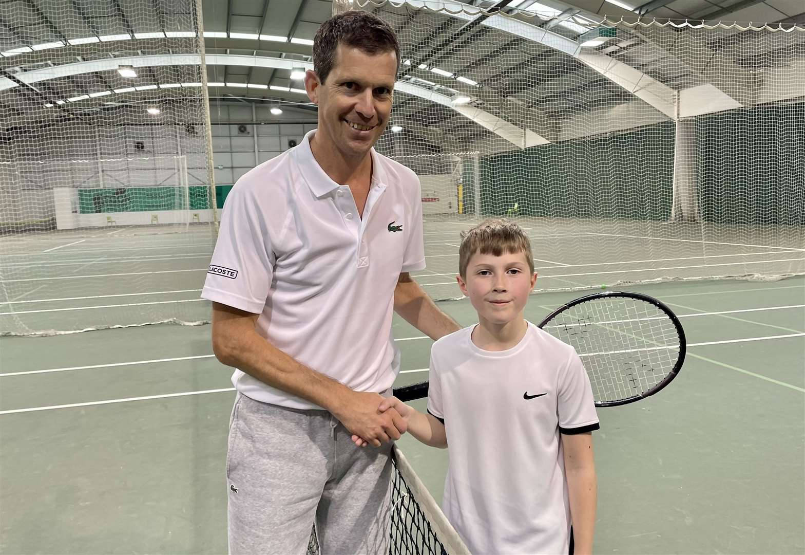 Tim Henman Handshake With Kid Wallpaper