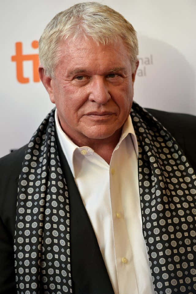 Tom Berenger In An Iconic Portrait Wallpaper