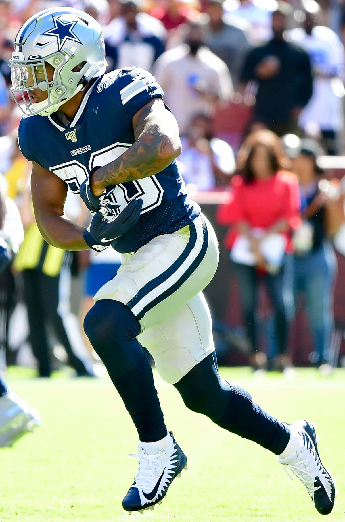 Tony Pollard Dallas Cowboys Action Run Wallpaper