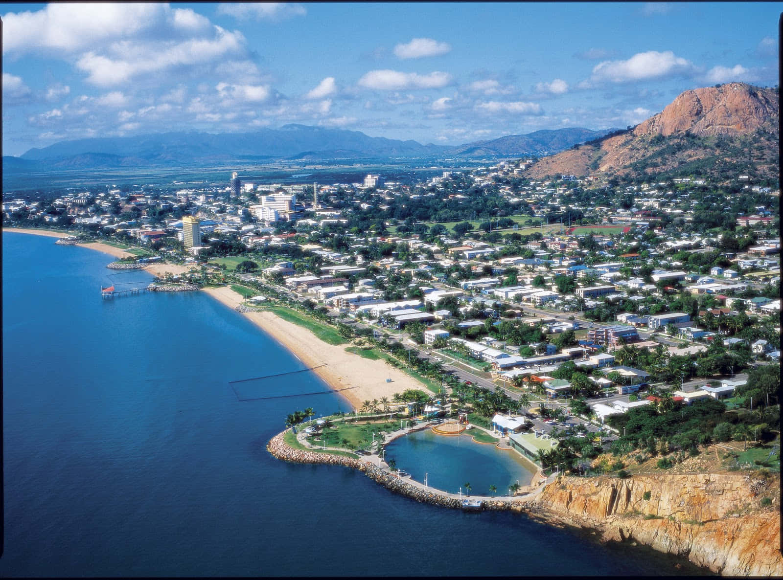 Townsville Coastal Urban Landscape Wallpaper