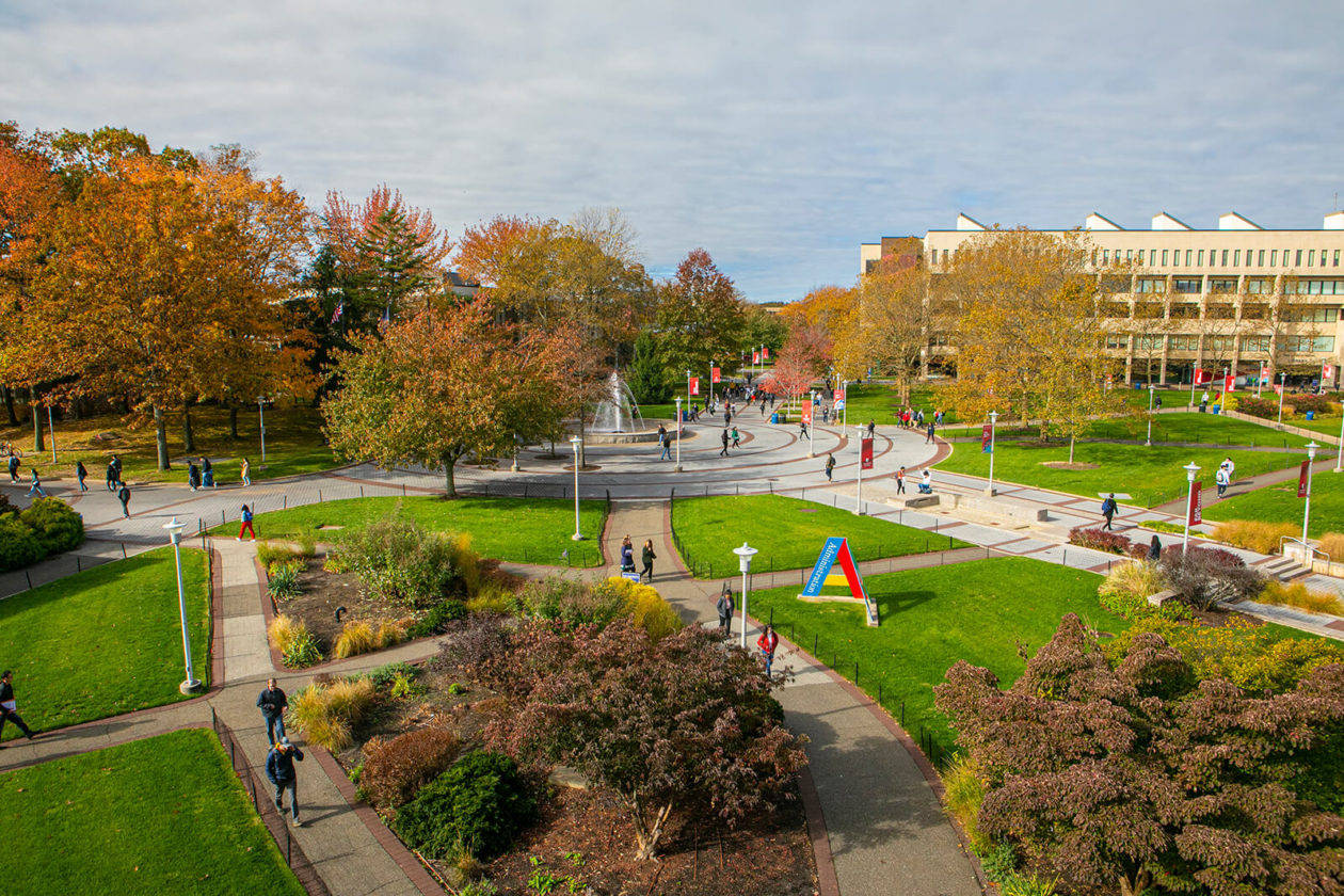 Tranquil Campus View Of Stony Brook University Wallpaper