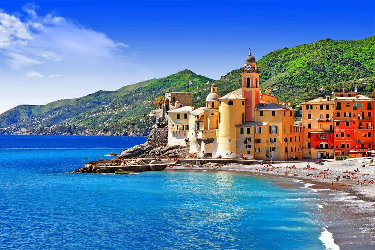 Tranquil Italian Island Escape Wallpaper