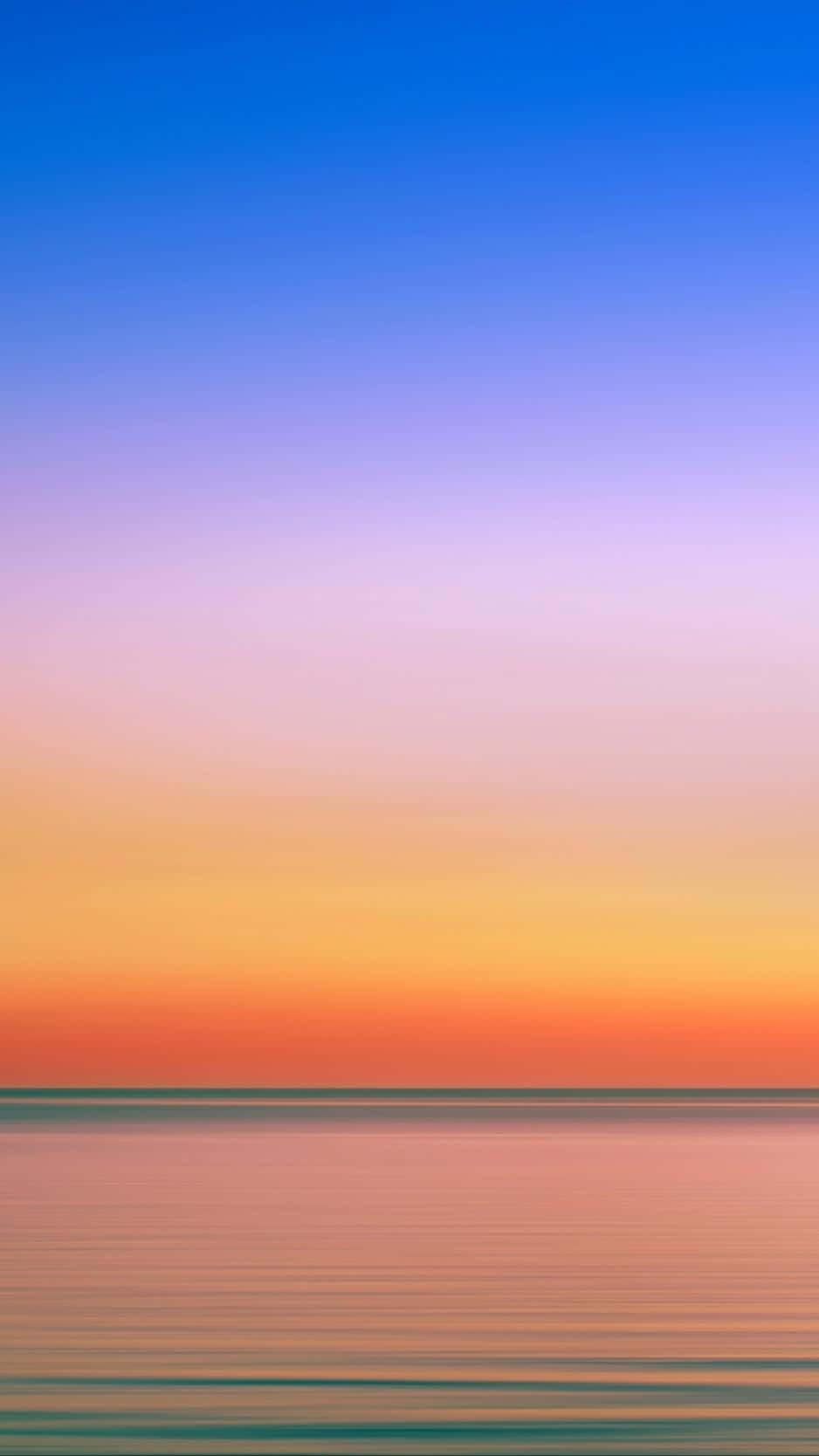 Tranquil Minimalist Sunset Wallpaper