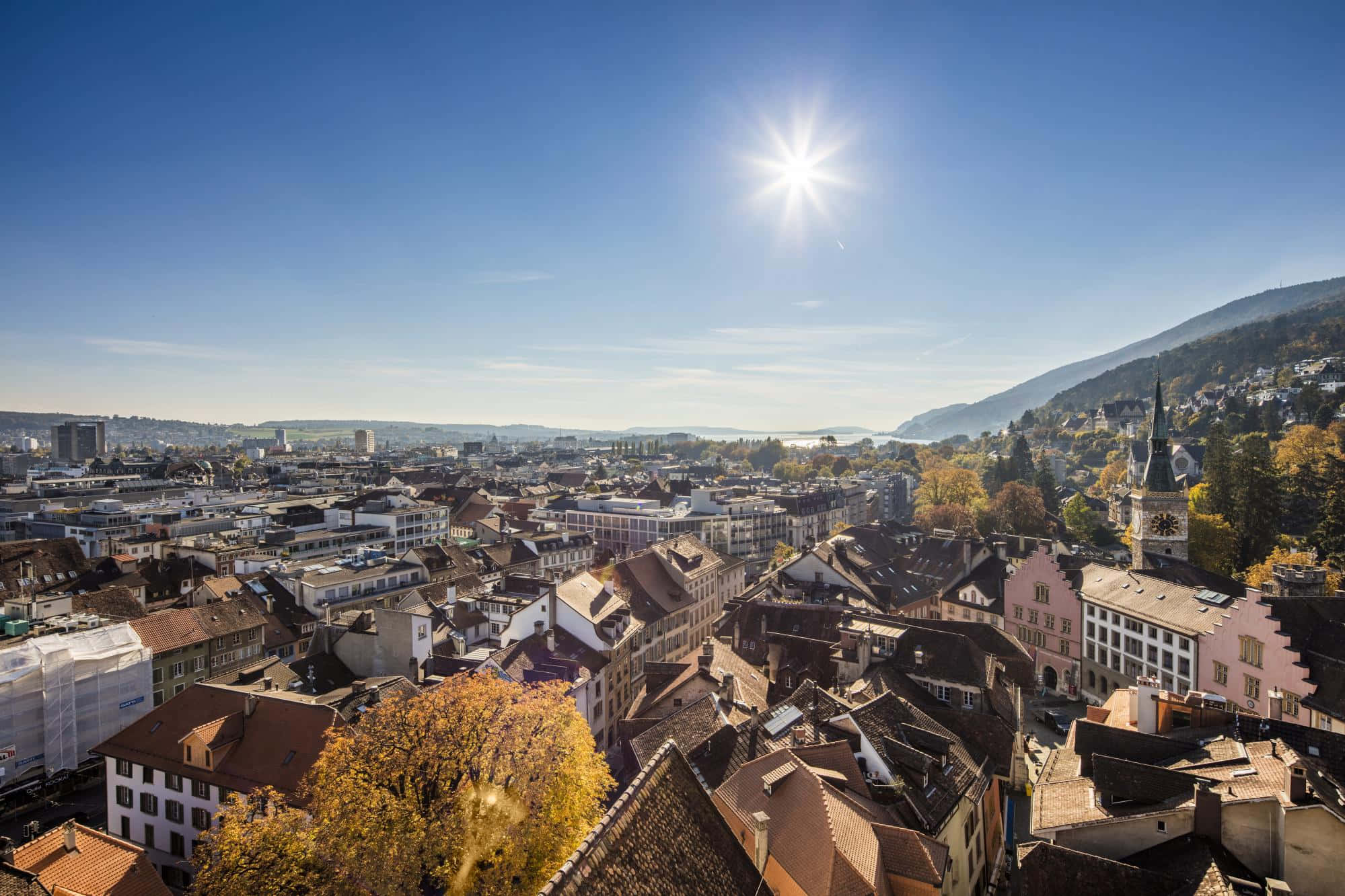 Tranquil Sunrise Over Biel Bienne Wallpaper