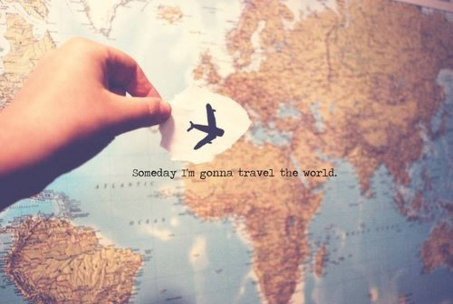 Travel The World Quotes Desktop Wallpaper