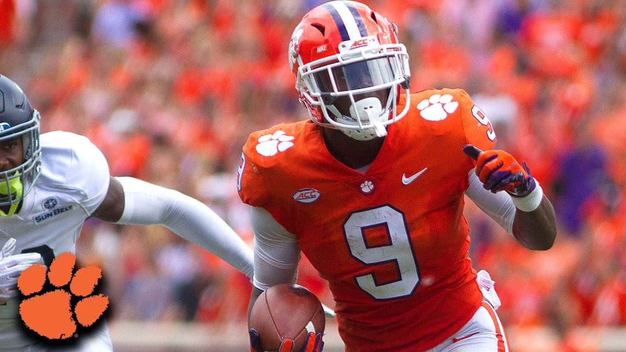 Travis Etienne Clemson Football Action Wallpaper