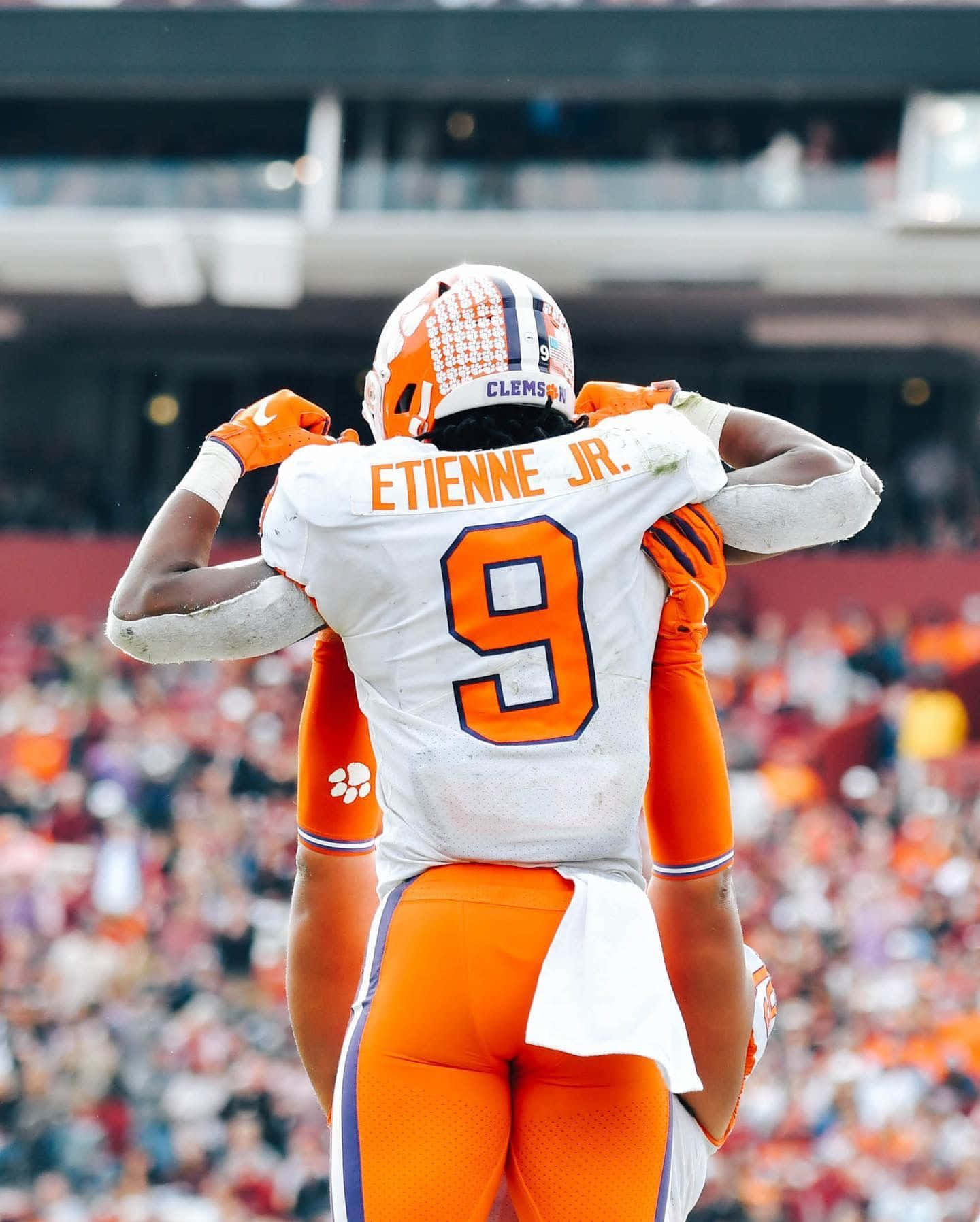 Travis Etienne Jr Clemson Football Uniform Wallpaper