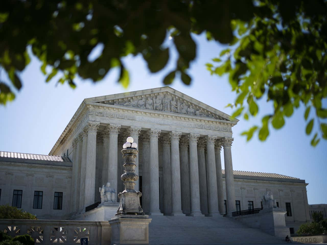 Trees And The Supreme Court Building Wallpaper