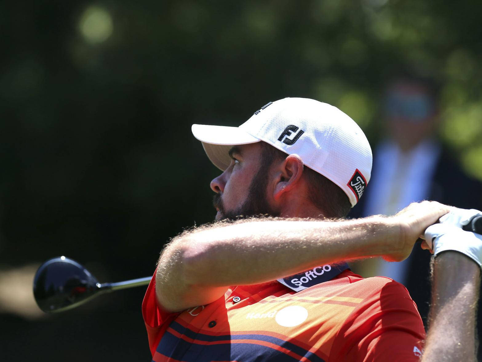 Troy Merritt Side View Wallpaper