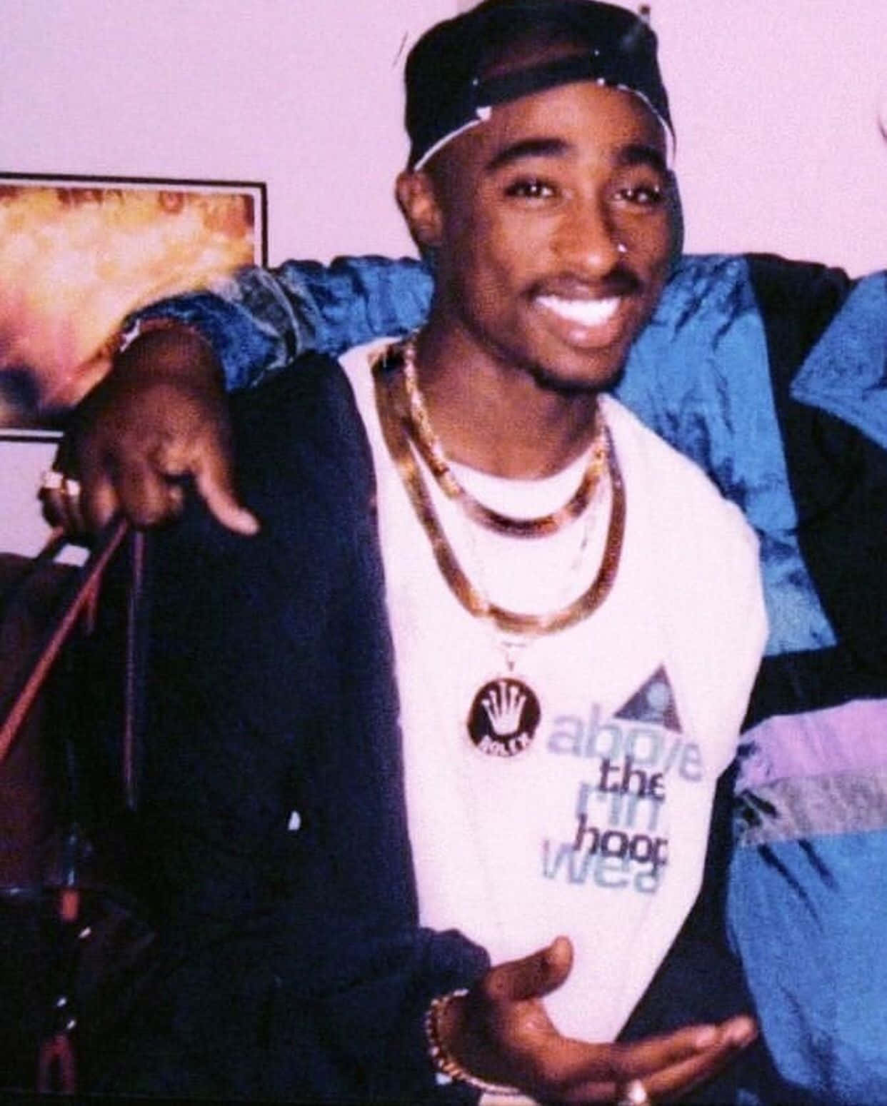 Tupac Shakur Vintage Aesthetic Wallpaper