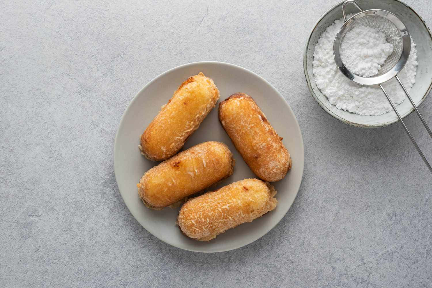 Twinkieson Platewith Sugar Wallpaper