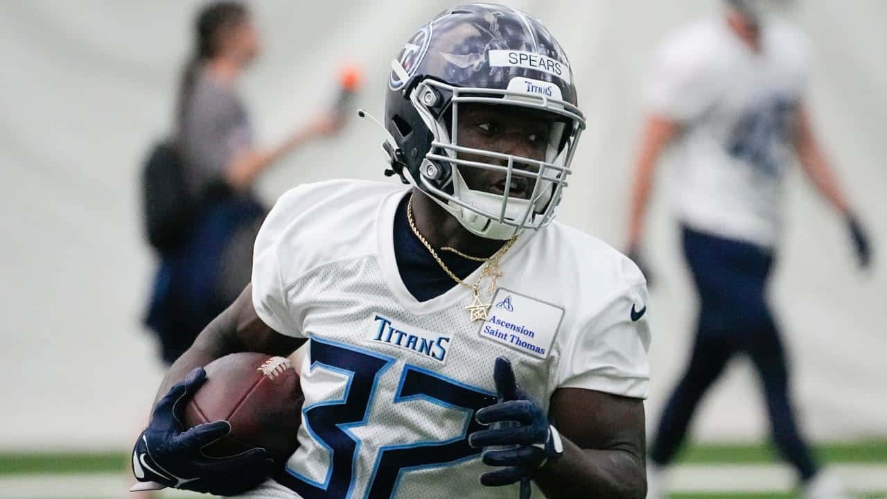 Tyjae Spears Titans Practice Session Wallpaper