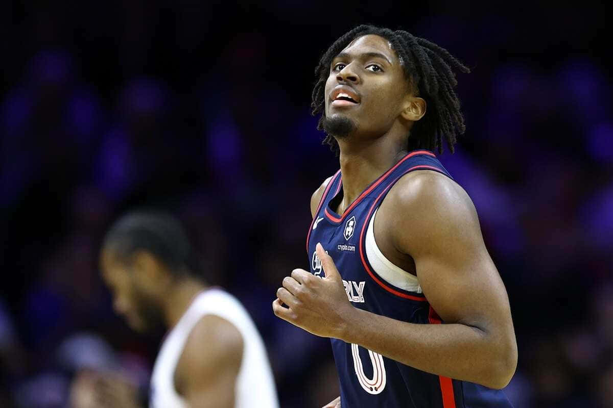 Tyrese Maxey Philadelphia76ers Court Action Wallpaper