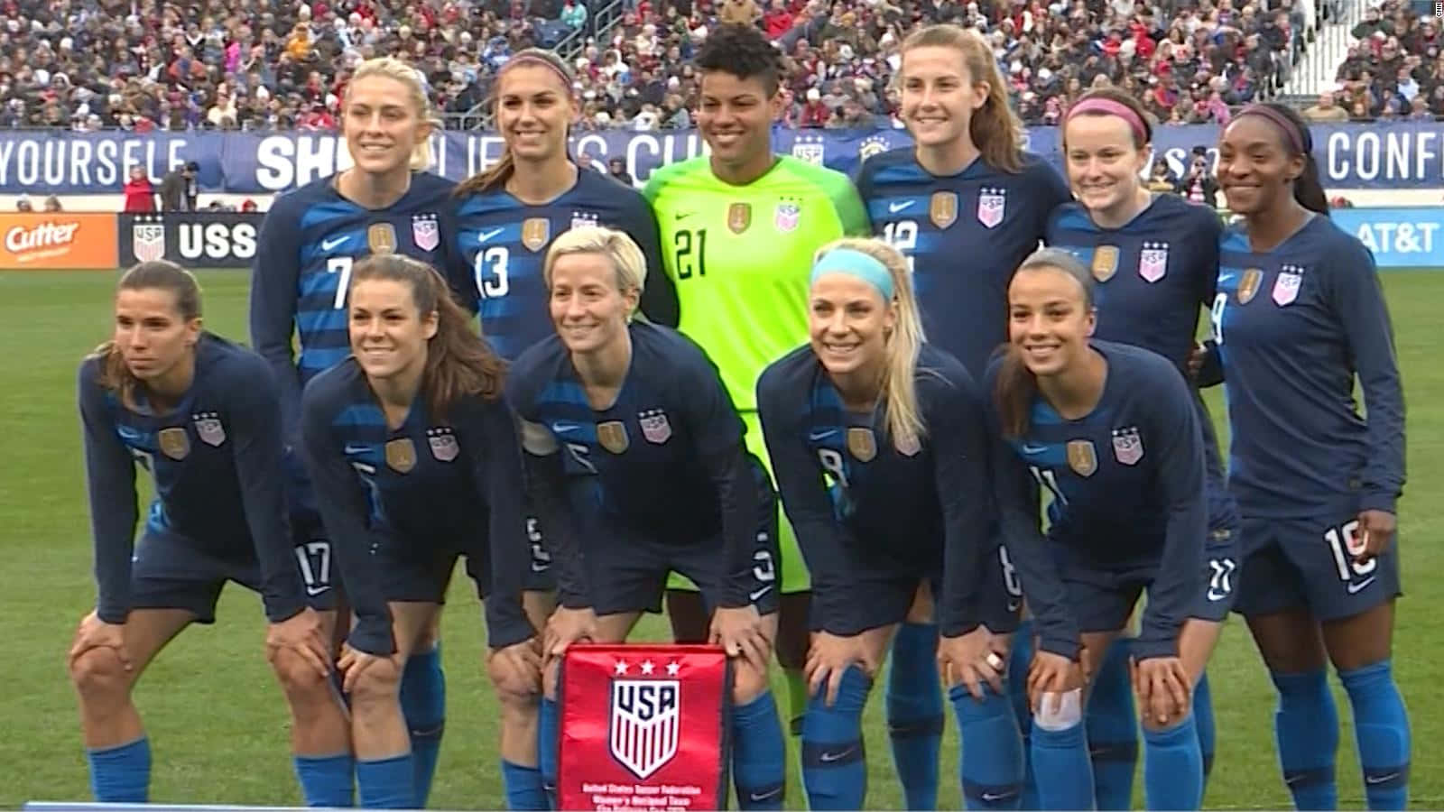 U S Womens Soccer Team Group Photo Wallpaper