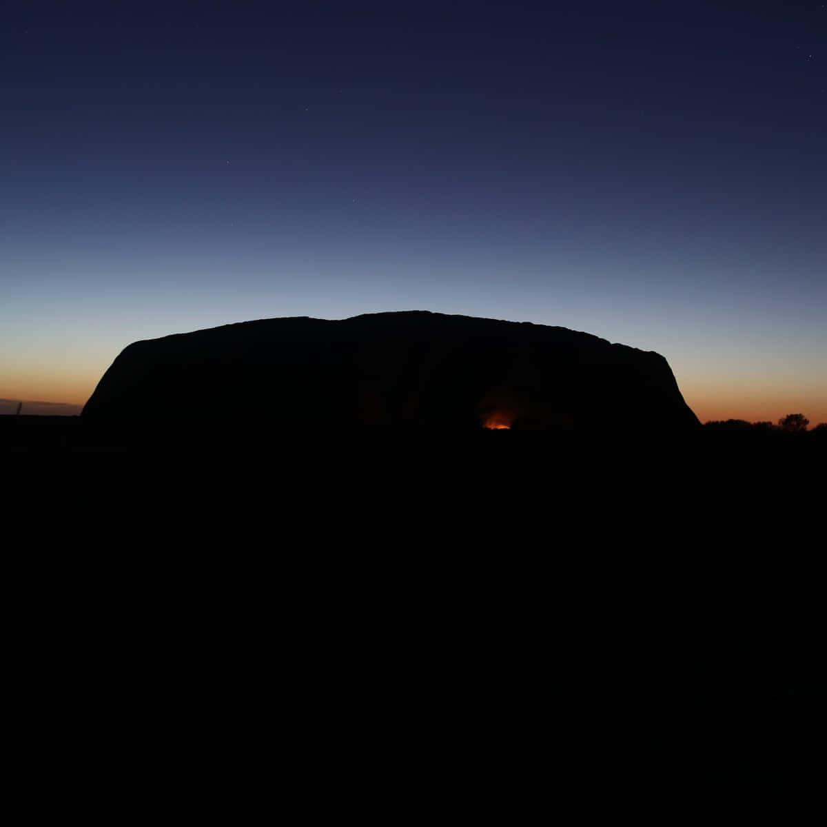 Uluru Faded Blue Sky Wallpaper