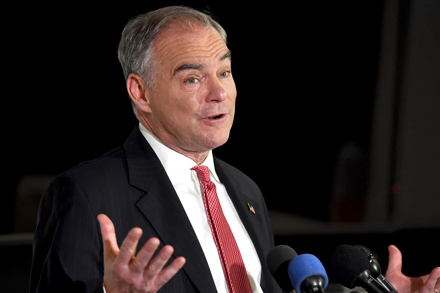 Us Politician Tim Kaine Delivering A Speech Wallpaper